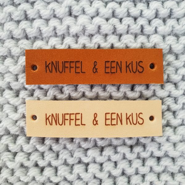 RL-B20 knuffel & een kus