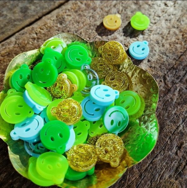 Acrylaat pakket 11 - mix KLEIN - 15 stuks incl. zilveren ringetjes - Afbeelding 2